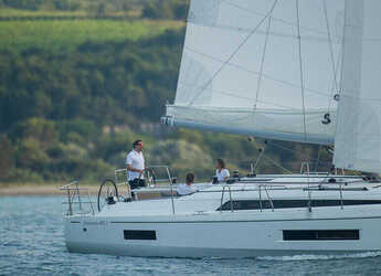 Alquilar velero en SCT Marina Trogir - Oceanis 40.1