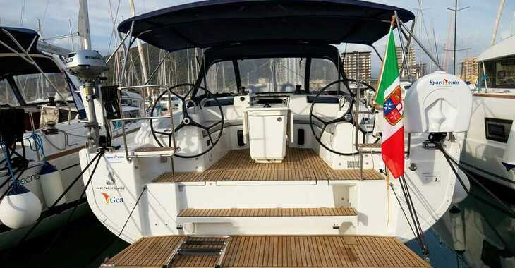 Chartern Sie segelboot in Marina d'Arechi - Oceanis 40.1