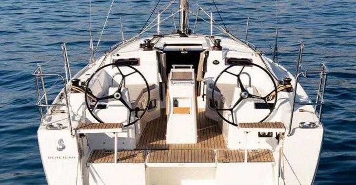 Rent a sailboat in Marina Cala de Medici - Oceanis 34.1