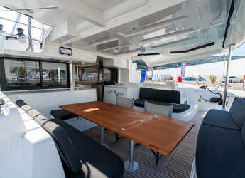 Alquilar catamarán en Porto Capo d'Orlando Marina - Lagoon 46