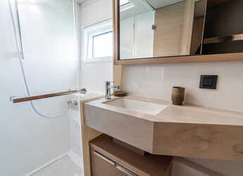 Alquilar catamarán en Porto Capo d'Orlando Marina - Lagoon 46