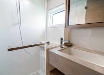 Alquilar catamarán en Porto Capo d'Orlando Marina - Lagoon 46