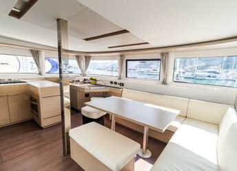 Alquilar catamarán en Porto Capo d'Orlando Marina - Lagoon 46