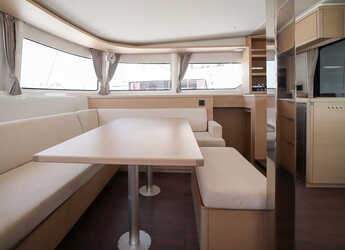 Alquilar catamarán en Porto Olbia - Lagoon 46 