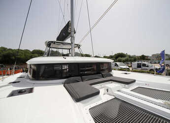 Alquilar catamarán en Porto Olbia - Lagoon 46 