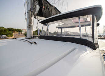 Alquilar catamarán en Porto Olbia - Lagoon 42