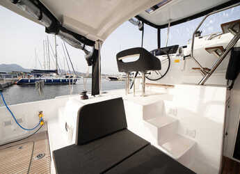 Alquilar catamarán en Porto Olbia - Lagoon 42