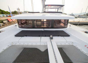 Alquilar catamarán en Porto Olbia - Lagoon 42