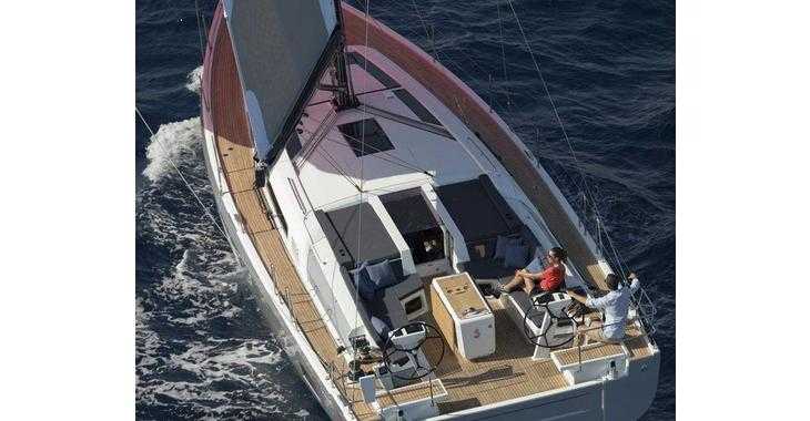 Rent a sailboat in Marina di Portorosa - Oceanis 51.1 (4 cab)