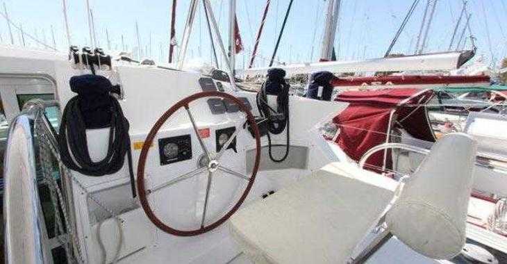 Louer catamaran à Paros Marina - Lagoon 420