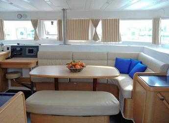 Alquilar catamarán en Paros Marina - Lagoon 420