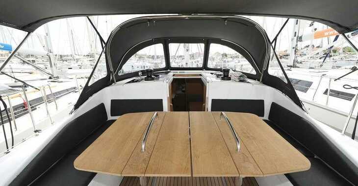 Rent a sailboat in Kornati Marina - Elan Impression 43 - 3 cabins, PRESTIGE