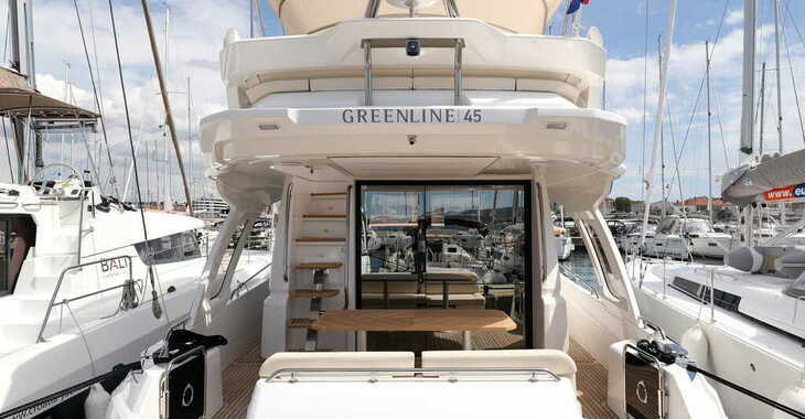 Rent a motorboat in Kornati Marina - Greenline 45 Fly