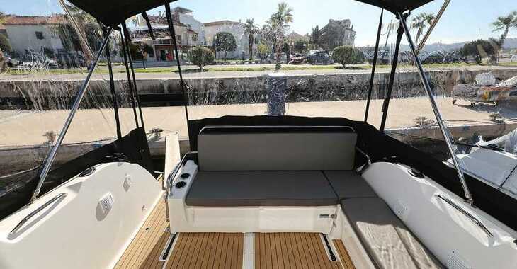 Rent a motorboat in Marina Kornati - Antares 9 OB