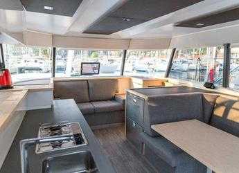 Alquilar catamarán a motor en Porto Montenegro - Fountaine Pajot MY 37