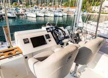 Alquilar catamarán a motor en Porto Montenegro - Fountaine Pajot MY 37