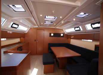 Noleggiare sailboat in Ece Marina - Bavaria Cruiser 46