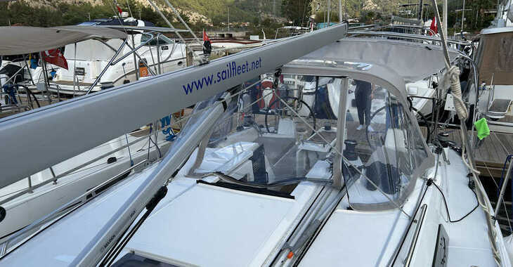 Chartern Sie segelboot in Palmiye Marina - Oceanis 34.1