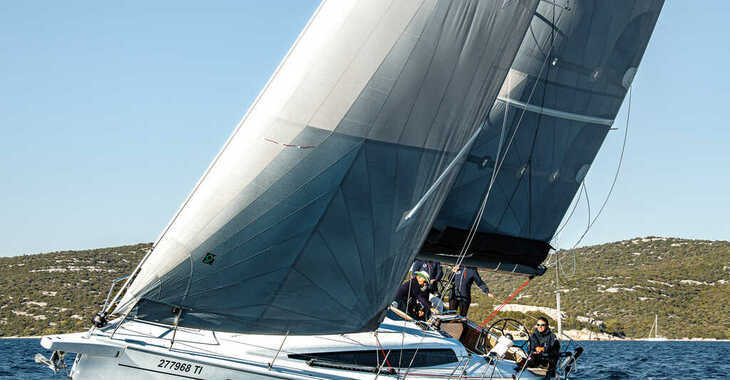 Rent a sailboat in ACI Jezera - Dehler 38 SQ