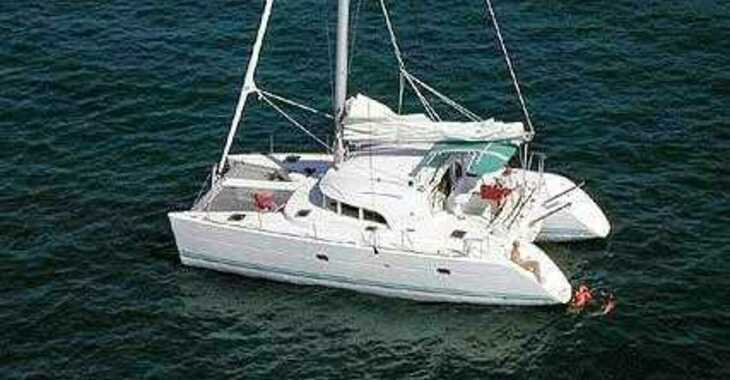 Rent a catamaran in Marina Skiathos  - Lagoon 380