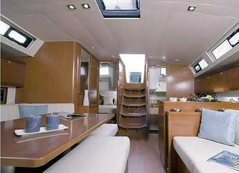 Rent a sailboat in Marina Skiathos  - Oceanis 45