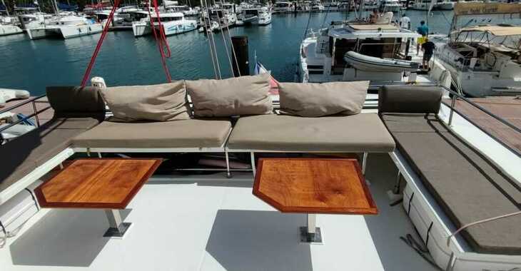 Rent a catamaran in Marina Le Marin - Fountaine Pajot Ipanema 58 - 6 + 2 cab.