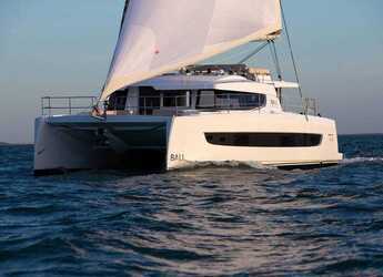 Rent a catamaran in TradeWinds Yacht Club - Bali 4.4 - 4 + 1 cab.