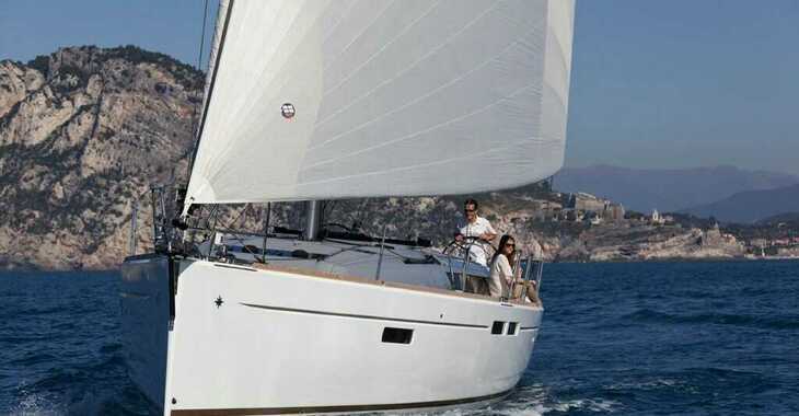 Rent a sailboat in Rhodes Marina - Sun Odyssey 479