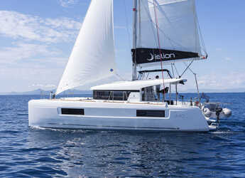Rent a catamaran in Rhodes Marina - Lagoon 40
