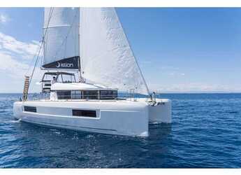 Rent a catamaran in Rhodes Marina - Lagoon 40