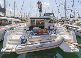 Rent a catamaran in Rhodes Marina - Lagoon 40