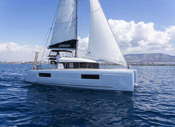 Rent a catamaran in Rhodes Marina - Lagoon 40