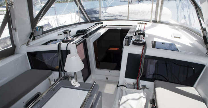 Rent a sailboat in Rhodes Marina - Oceanis 48