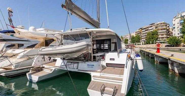 Rent a catamaran in Alimos Marina - Lagoon 42