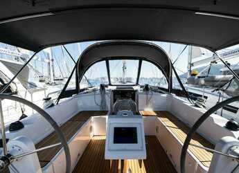 Rent a sailboat in Nidri Marine - Bavaria C42