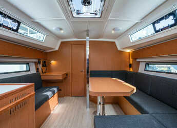 Rent a sailboat in Nidri Marine - Bavaria C42