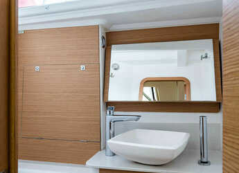 Rent a sailboat in Nidri Marine - Dufour 460 Grand Large