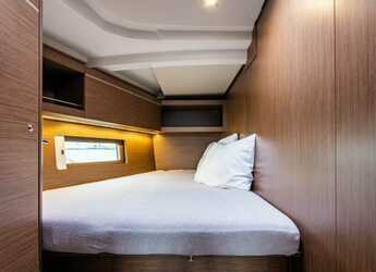 Rent a sailboat in Nidri Marine - Oceanis 46.1