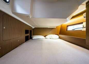 Rent a sailboat in Nidri Marine - Oceanis 46.1