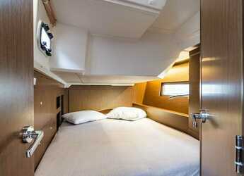 Rent a sailboat in Nidri Marine - Oceanis 46.1