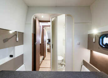 Alquilar catamarán en Nidri Marine - Bali 4.3