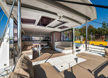 Alquilar catamarán en Nidri Marine - Bali 4.3