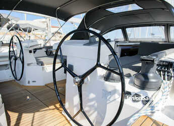 Rent a sailboat in Nidri Marine - Bavaria C57