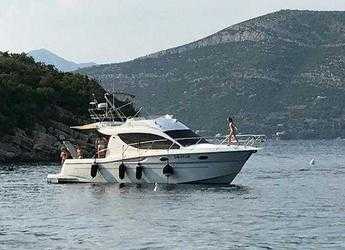 Rent a motorboat in Marina Tankerkomerc - Sessa Dorado 32/36