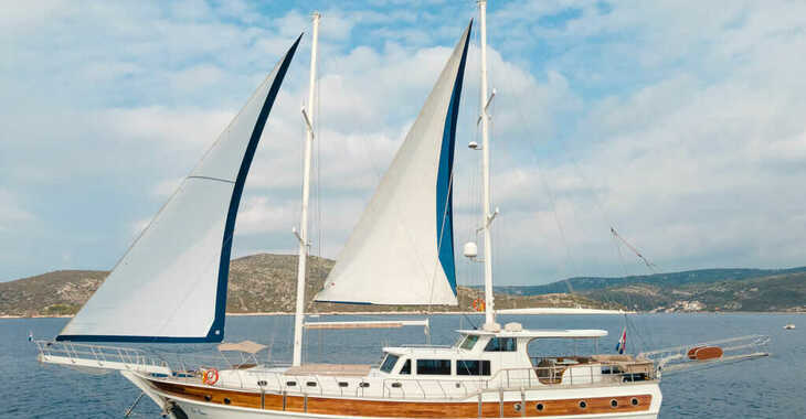 Rent a schooner in Trogir ACI Marina - Gulet Sea Breeze