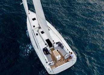 Rent a sailboat in Marina Fort Louis - Moorings 42.3