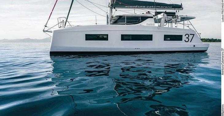 Rent a catamaran in Marina el Portet de Denia - Aventura 37