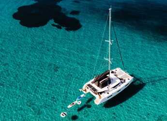 Alquilar catamarán en Marina Zeas - Lagoon 46 