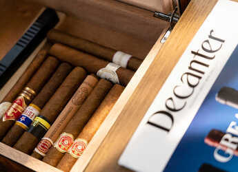 Alquilar catamarán en Marina Zeas - Lagoon 46 