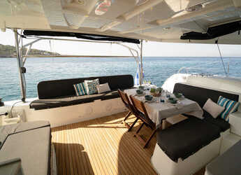 Alquilar catamarán en Marina Zeas - Lagoon 46 